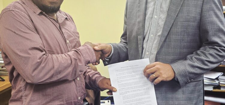 Chiefs and Landowners of Bellona Formally Declare Opposition to Mining: MP Hands Over Declaration to Minister of Mines